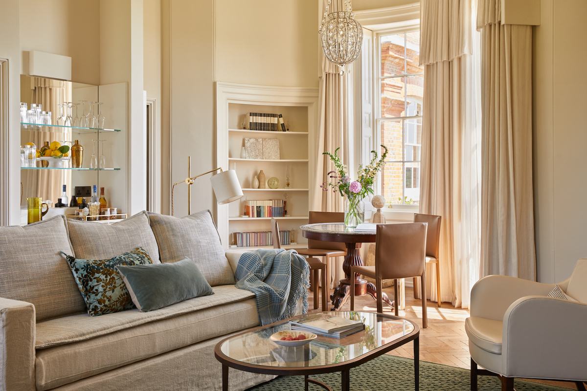 A luxury quintessentially British living room in hotel